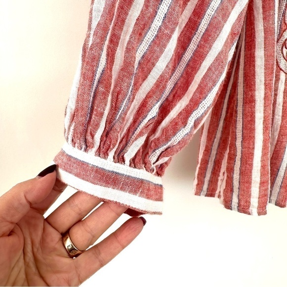 Anthropologie boho top with 3/4 length sleeves, loose  fitting, embroidered - Picture 5 of 13